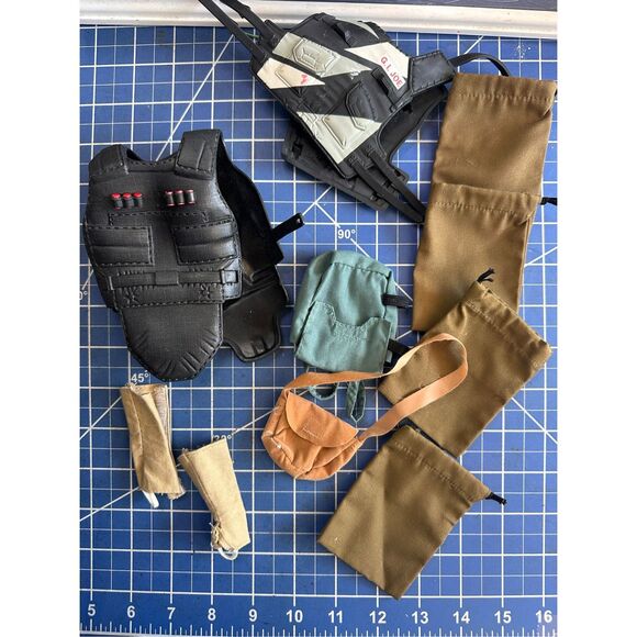 GI JOE vintage 12” figure vest fatigue ballistic accessory bundle 208  20278 - Picture 1 of 2